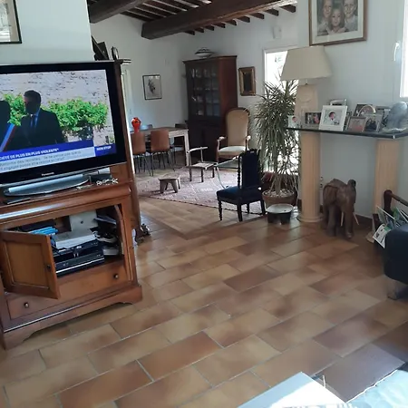 Jolie Provencale Avec Piscine Et Vue ラシオタ