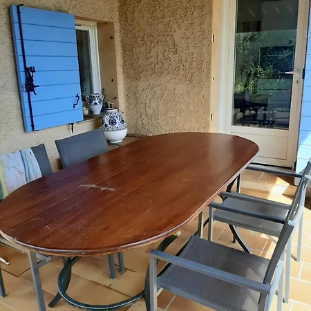 別荘 Jolie Provencale Avec Piscine Et Vue